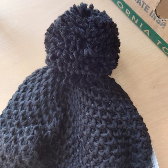 Michael Kors Accessories - NWT Michael Kors black hat